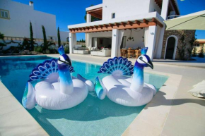 Hotel Elegant House in Sant Josep de sa Talaia with Private Pool